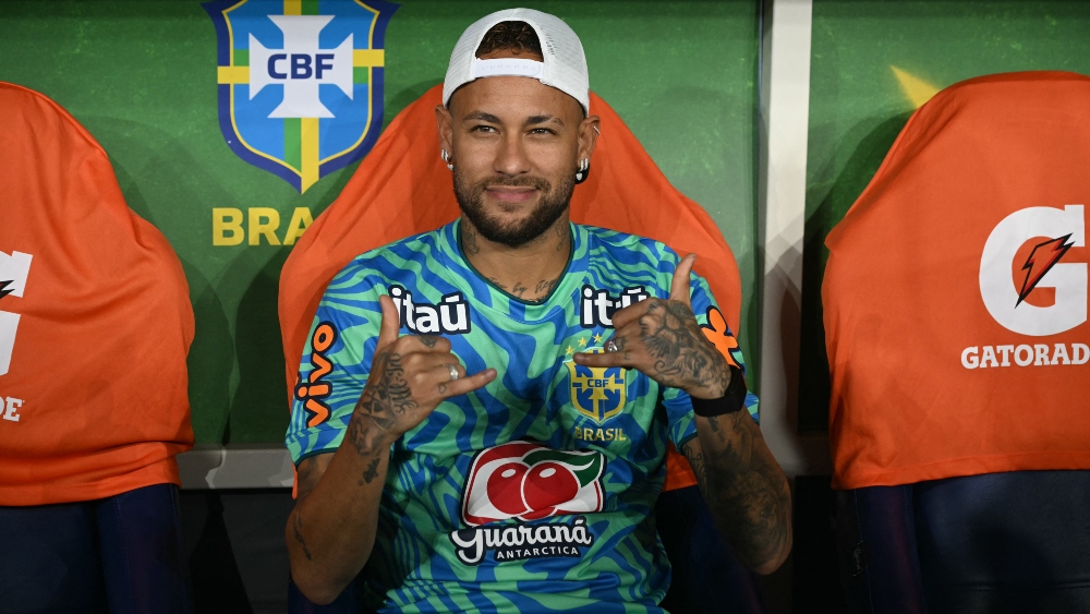 Neymar back in training with Brazil at World Cup